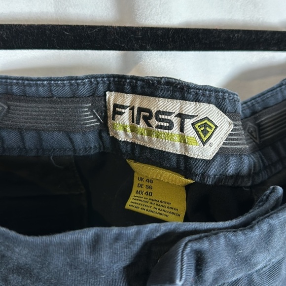 FIRST TACTICAL PANTS SIZE(40x30) - Picture 4 of 5